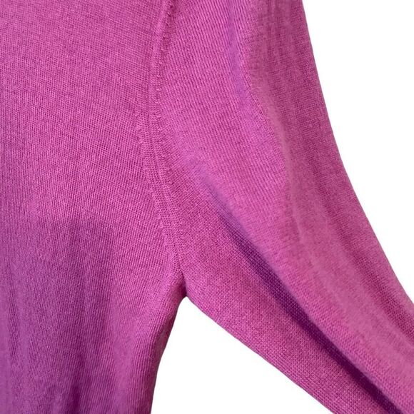 Neiman Marcus The Cashmere Collection Crewneck Long Sleeve Top in Size Medium - Picture 9 of 11